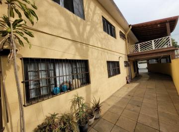Casa de 3 quartos, Santo André · Sobrado de esquina com 3 dormitórios sendo 1 suite e 5 vagas no Parque Marajoara – Santo André