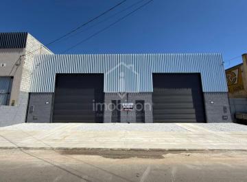 Comercial · 270m² · 2 Vagas · Alugo Galpão com 300 m² no Jardim Guanabara - Vitória da Conquista/BA