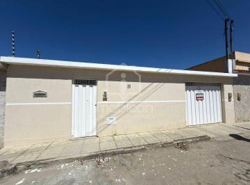 Casa · 130m² · 2 Quartos · 3 Vagas · Alugo: Casa com 2/4 (1 suíte) + espaço goumert, 3 vagas de garagem- Urbis 4