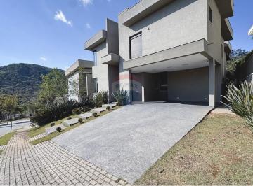 Casa · 480m² · 4 Quartos · Casa Luxuosa para locação em Tamboré! Espaço e Sofisticação!