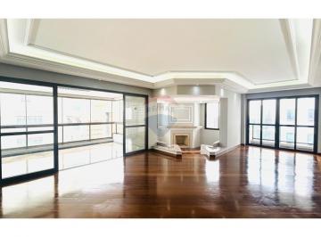 Apartamento · 290m² · 4 Quartos · 4 Vagas · Apartamento para locação com 04 dormitórios sendo 02 suítes no Edifício Chateuau - Alphaville - SP