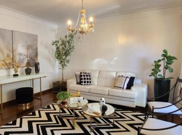 Casa de 3 quartos, São Paulo · **Casa com 3 Dormitórios, 1 Suíte, Área Gourmet e 2 Vagas na Vila Itaim!**