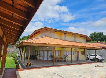 Rural de 4 quartos, Atibaia · Chácara de 150 m² com 4 quartos à venda em Vila Petrópolis