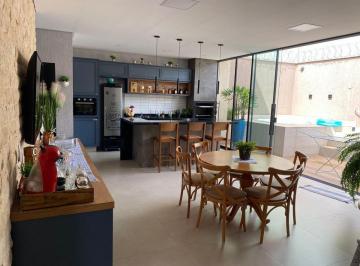 Casa de 3 quartos, São Paulo · Casa com 3 Dormitórios, 3 Banheiros e 3 Vagas no Canindé – Excelente Oportunide