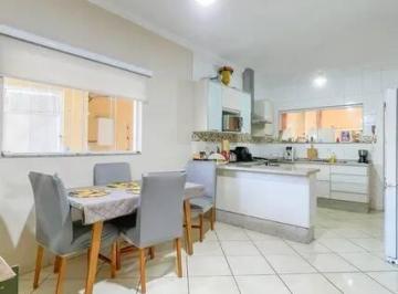 Casa · 195m² · 3 Quartos · 4 Vagas · Sobrado a venda com 3 quartos – Centro - Osasco SP