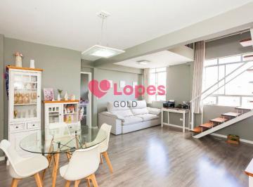 Apartamento de 2 quartos, Curitiba · Excelente duplex no Cristo Rei, com 02 Suítes e 02 vagas cobertas.