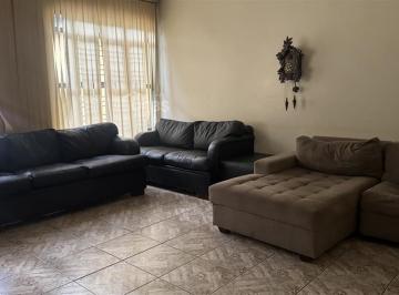 Casa · 176m² · 4 Quartos · 3 Vagas · Seu negócio no Setor Marista – 212m², 2 Vagas e Excelente Localização!