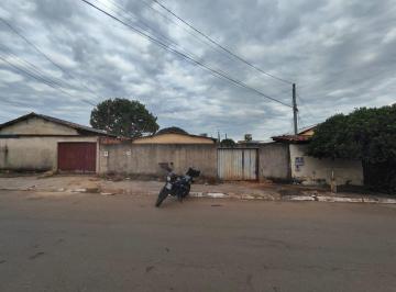Terreno · 300m² · Lote com Construção no Jardim Curitiba II - Goiânia