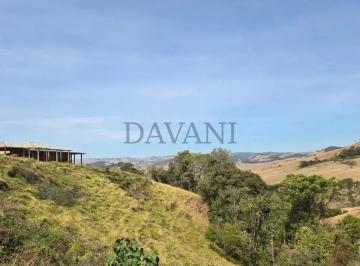 Casa · 27486m² · 3 Quartos · 6 Vagas · Sítio com águas em Cambuí, 27.486m², zona Rural, construção iniciada 280m²