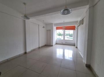 Comercial · 32m² · Sala Comercial com 32m² Na Wenceslau Escobar