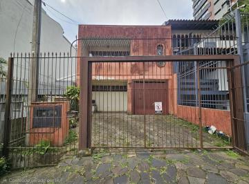 Casa · 250m² · 5 Quartos · 2 Vagas · SOBRADO COM MUITO ESPAÇO NO BAIRRO RIO BRANCO!