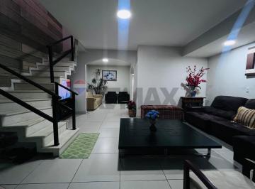 Casa · 240m² · 3 Quartos · 3 Vagas · Sobrado com 3 quartos 2 suites Av.Central Nucleo Bandeirantes