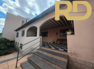 Casa · 270m² · 4 Quartos · 3 Vagas · Casa com 4 quartos e 3 vagas no Bairro Esplanada