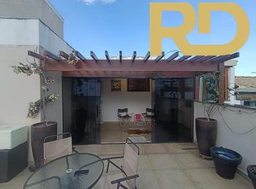 Apartamento · 93m² · 2 Quartos · 1 Vaga · Linda Cobertura de 2 Quartos Reformada no Camargos