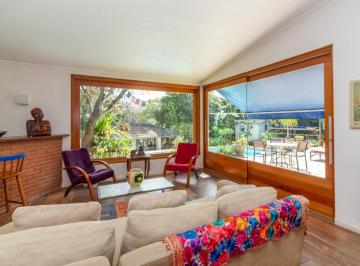 fdee528f-dd82-475c-b3c8-46dc1f821b1e · Casa para venda em Chácara Monte Alegre com 4 quartos, sendo 2 suítes, 370m²