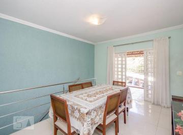 Sobre o imóvel: Entrada compartilhada, com outra casa.Garagem para 3 carros
Val · Casa para Aluguel - Havaí, 3 Quartos, 140 m2 - Belo Horizonte