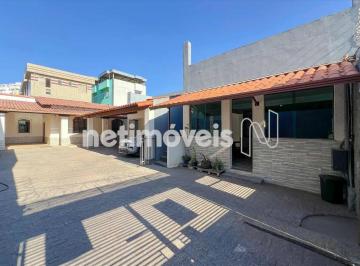 Área externa · CASA AMPLA, CONFORTÁVEL COM 3 QUARTOS e 08 VAGA / MINASLÂNDIA – BELO HORIZONTE