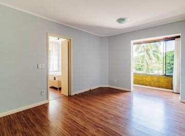 Apartamento · 48m² · 1 Quarto · 1 Vaga · Apartamento com 1 quarto e 1 vaga coberta no bairro Petrópolis