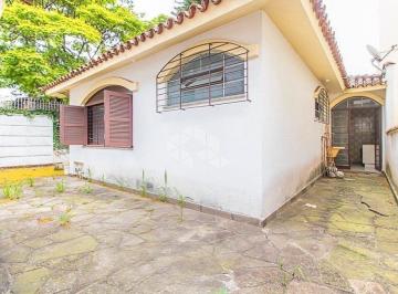 Casa · 238m² · 3 Quartos · 6 Vagas · Casa de 3 quartos e 6 garagens no bairro chacara das Pedras