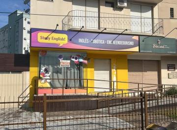 Comercial · 115m² · 4 Quartos · Loja comercial em Camobi com excelente infraestrutura.
