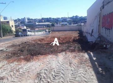 Terreno · 586m² · Terreno com 586m² à venda no Martins