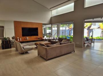 Casa · 358m² · 4 Quartos · 4 Vagas · Casa de condomínio com 358,25m² á venda no Jardins Gênova-Uberlândia