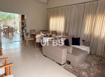Casa · 173m² · 3 Quartos · 4 Vagas · Casa térrea 3 suítes com área gourmet no Jardim Bela Vista