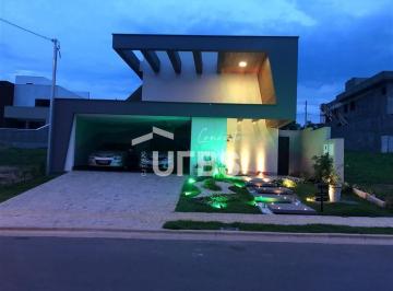 Casa · 223m² · 3 Quartos · 2 Vagas · CASA BELÍSSIMA EM CONDOMÍNIO JARDINS BARCELONA