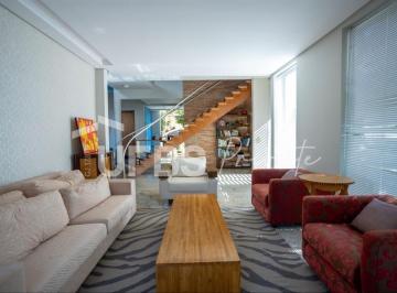 Casa · 469m² · 5 Quartos · 3 Vagas · Casa de Alto Padrão no Aldeia do Vale | 5 Quartos | 469 m² Construídos | Lote 1.250 m²