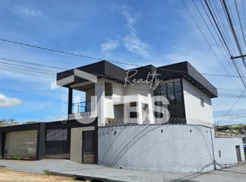 Casa · 414m² · 3 Quartos · 2 Vagas · Sobrado de Alto Padrão de Esquina | 4 Suítes | Área Gourmet | Localizado no Anápolis City