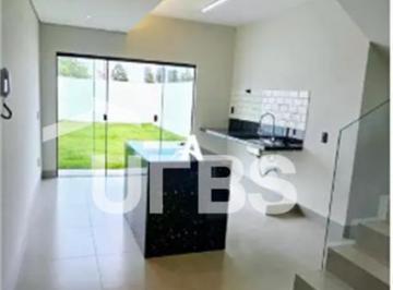 Casa · 88m² · 3 Quartos · 2 Vagas · Casa com 88m² à venda no Shopping Park