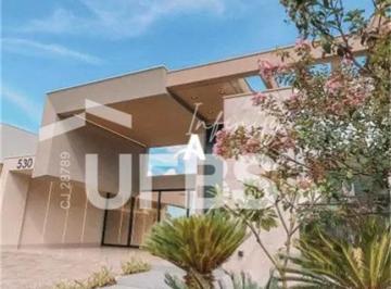 Casa · 253m² · 3 Quartos · 4 Vagas · Casa em condomínio com 253m² à venda no Alphaville 1