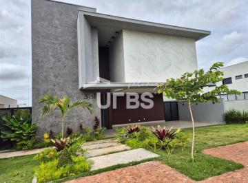 Casa · 233m² · 3 Quartos · 3 Vagas · Casa em Condomínio com 233m² e 3 suítes à venda no Alphaville 2