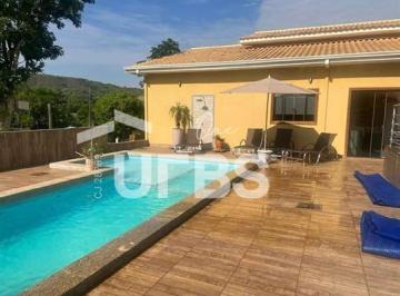 Casa · 430m² · 5 Quartos · 8 Vagas · Casa térrea à venda no Condomínio Águas da Serra- Hidrolândia – frente para o lago de pesca