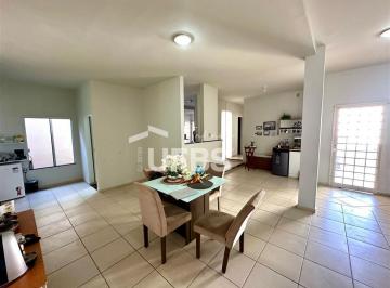 Casa · 277m² · 4 Quartos · 2 Vagas · Casa com 277,92m² 4 quartos à venda no Presidente Roosevelt