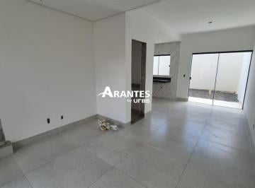 Casa · 77m² · 2 Quartos · 2 Vagas · Sobrado com 77m² 2 quartos à venda no bairro Vida Nova