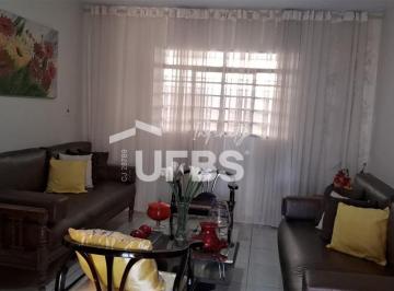 Casa · 195m² · 4 Quartos · 2 Vagas · Casa com 195m² 4 quartos à venda no bairro Osvaldo Rezende
