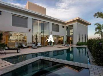Casa · 600m² · 4 Quartos · 3 Vagas · Casa em Condomínio com 600m² à venda no Jardim Versailles