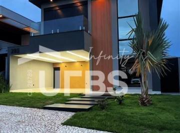 Casa · 270m² · 4 Quartos · 4 Vagas · Casa em Condomínio com 270m² à venda no Tamboré
