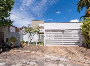 Casa · 378m² · 4 Quartos · 3 Vagas · 0 - Casa de Condomínio 4 quartos, sendo 3 suítes