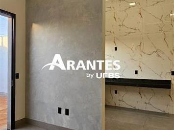 Casa · 90m² · 3 Quartos · 2 Vagas · Casa com 90m² à venda no Jardim Brasília
