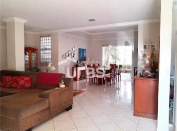 Casa · 345m² · 4 Quartos · 4 Vagas · Casa com 345m² à venda no Jardim Karaíba