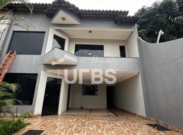Casa · 223m² · 3 Quartos · 2 Vagas · Sobrado com 3 quartos no Jardim Santo Antônio
