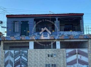 Casa à Venda com Dois Pavimentos e 5 Quartos no Bairro Santos Dumont · Casa à Venda com Dois Pavimentos e 5 Quartos no Bairro Santos Dumont