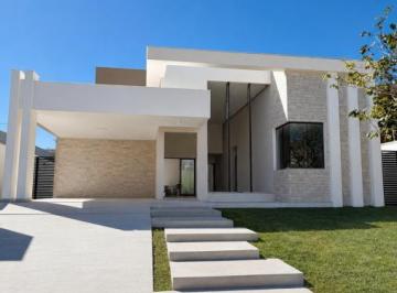 202608201704201543.png · Casa em Condomínio para Venda em Rio das Ostras, Alphaville, 3 dormitórios, 3 suítes, 4 banheiros, 4