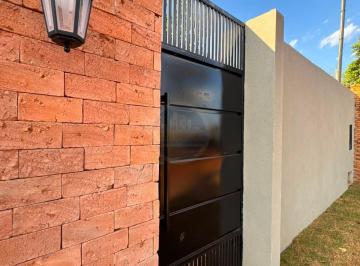 Casa · 60m² · 2 Quartos · 5 Vagas · Casa à venda no bairro Chácara Cidélis - Dourados/MS