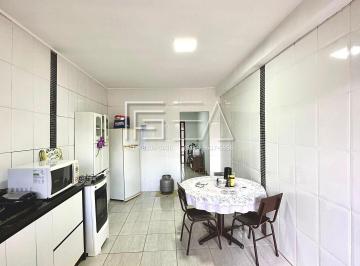 Casa · 210m² · 2 Quartos · 2 Vagas · CASA À VENDA | 2 QUARTOS
