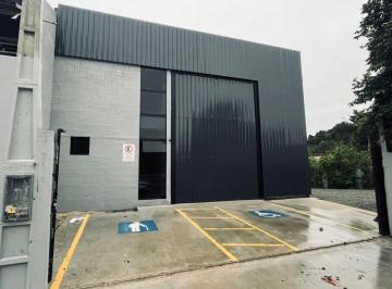 Foto 01 · Galpão Industrial à Venda em Petrópolis - Joinville/SC: 1 sala, 1 banheiro, 8 vagas de garagem, 150,