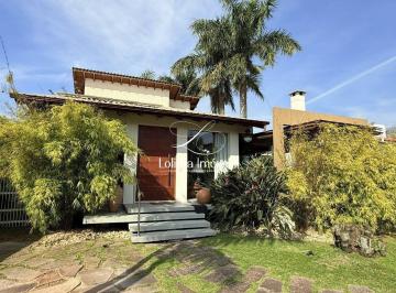 71866701_iR4ViC16l71eXu19O46_718667016a860db08f628.jpg · Casa com 3 Suítes, Piscina e Churrasqueira à venda em Jurerê - Florianópolis/SC