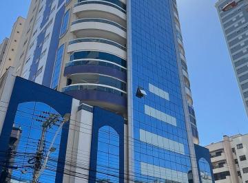Apartamento de 4 quartos, Itapema · Apartamento à venda - em Meia Praia